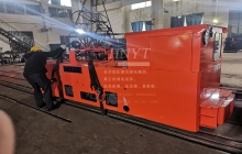 10噸架線(xiàn)式電機(jī)車(chē)發(fā)往河北某礦山